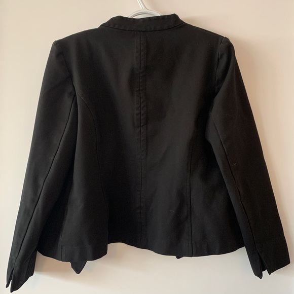 Structured Black Jacket with Stretch - Picture 2 of 7